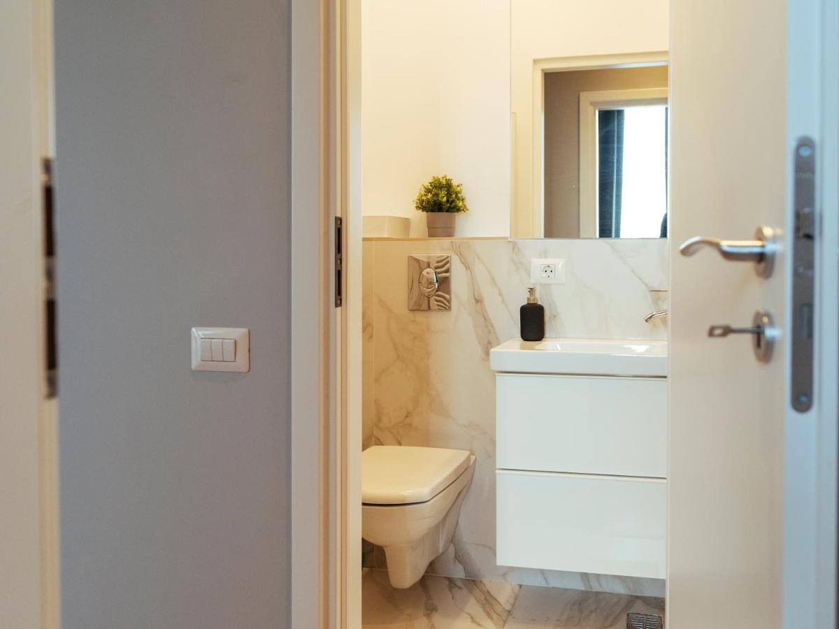 Beautiful Apartment - Top Location - Amazing Balcony Bucharest Luaran gambar