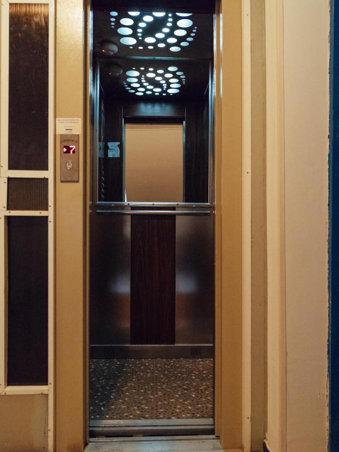 Beautiful Apartment - Top Location - Amazing Balcony Bucharest Luaran gambar